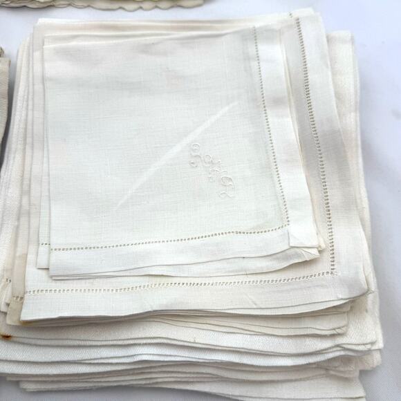 8 sets of Napkins white cream crochet linen embroidered - Picture 8 of 16